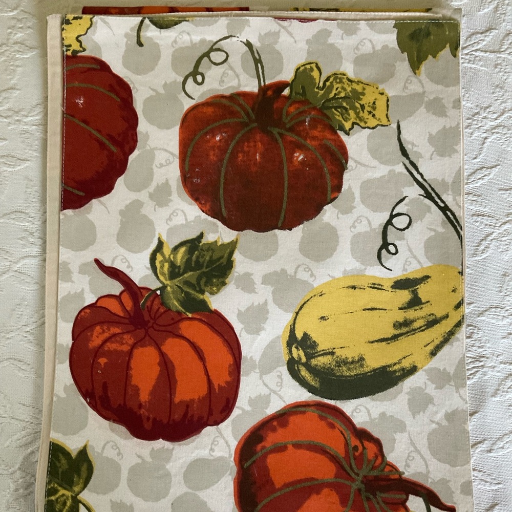 VHC Harvest Garden Autumn Pumpkin & Squash Cotton Decorative Runner NWOT.